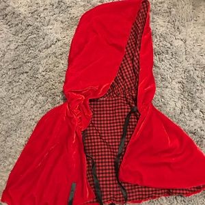 Red riding hood cape